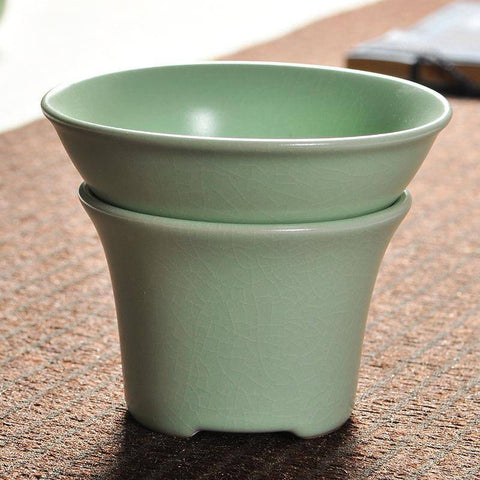 Ru Ci Porcelain Tea Strainer with Base - Premium Green Matte Finish - TEAMOO